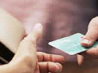 articles/2010/04/06/how-mastercard-predicts-divorce/ciarelli-credit-divorce_92651_oiiorr