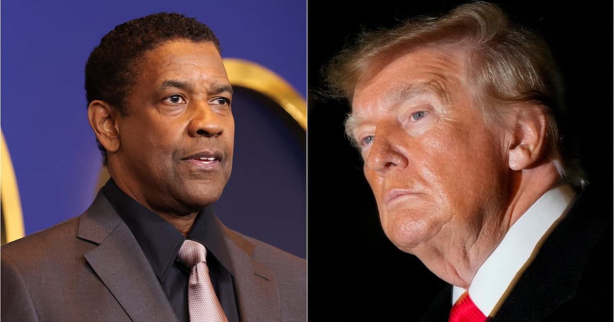 Trump, 80, Falls for Fake Gushing Praise From Oscar Winner