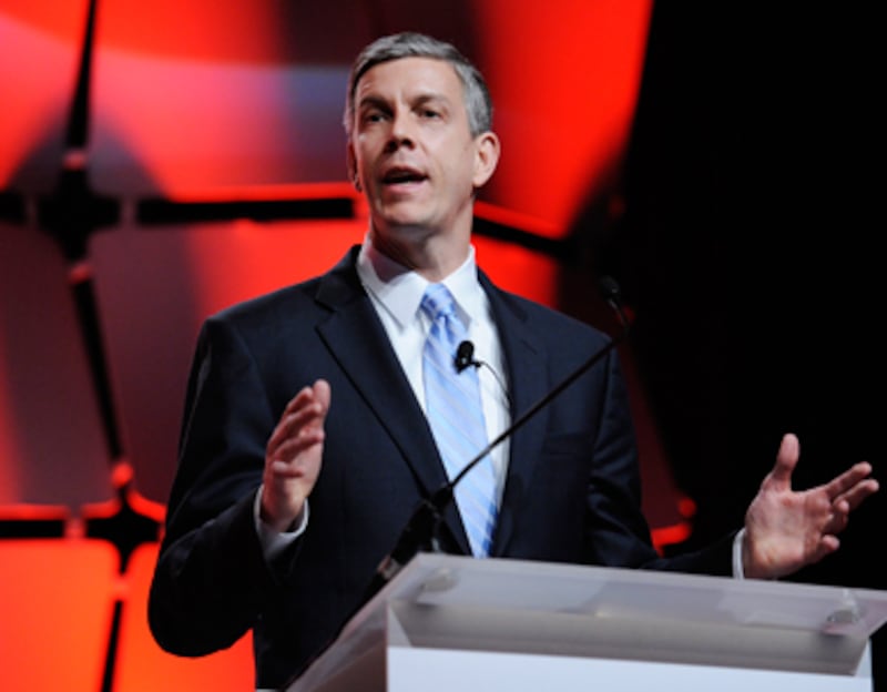 articles/2011/05/10/arne-duncans-open-letter-makes-teachers-furious/ravitch-duncan_179635_gpivgx