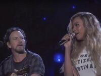 articles/2015/09/27/eddie-vedder-and-beyonce-cover-bob-marley-s-redemption-song/150927-eddie-vedder-beyonce-tease_dhh0yi