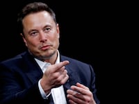 Elon Musk had a sexual relationship with a former SpaceX intern and employee, according to a report.