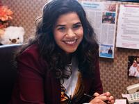 200221-Bradley-AmericaFerrera-Netflix-Gentefied-tease_xxt9ca