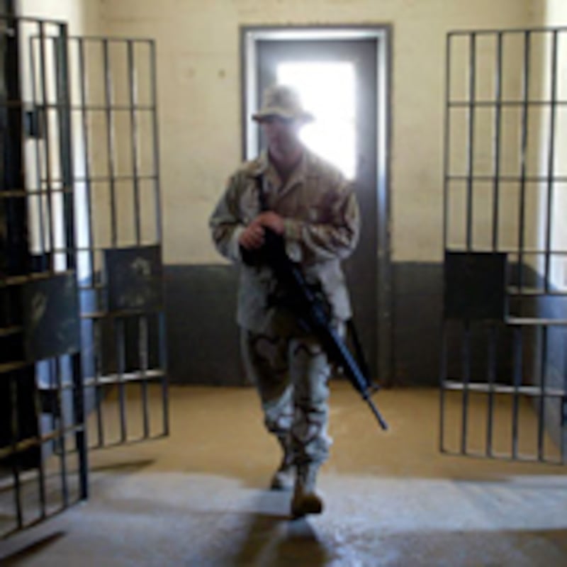 articles/2009/05/05/how-many-were-tortured-to-death/sifton-tortured-to-death-detainees_25559_t0pozi
