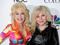 Dolly Parton with sister Stella Parton