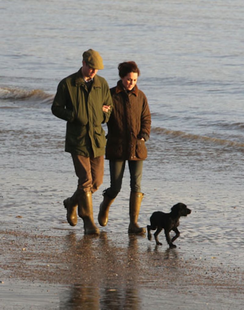 galleries/2012/02/02/prince-william-and-kate-s-new-puppy-joins-long-history-of-royal-dogs-photos/prince-william-kate-middleton-royal-dogs_jdsipz