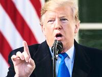 180218-Lewis-Trump-tease_dfswt1