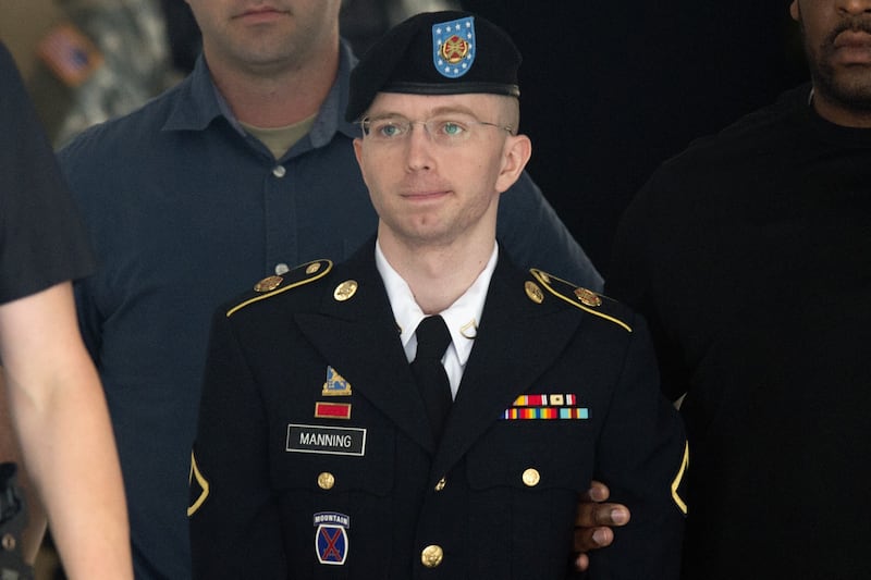 articles/2013/07/31/questions-over-judge-s-rulings-give-hope-to-bradley-manning/130730-obrien-manning-tease_uirdos