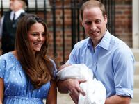 articles/2013/07/11/live-blog-royal-baby-watch/130723-first-royal-baby-picture-cheat3_hh0ai5