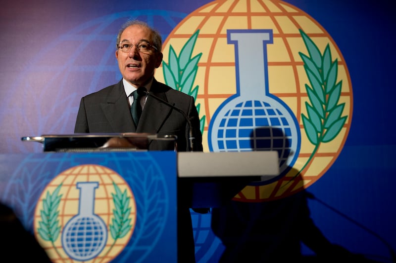 articles/2013/10/11/the-novel-peace-prize-goes-to-who/131011-opcw-nobel-peace-dickey-tease_oxjkix
