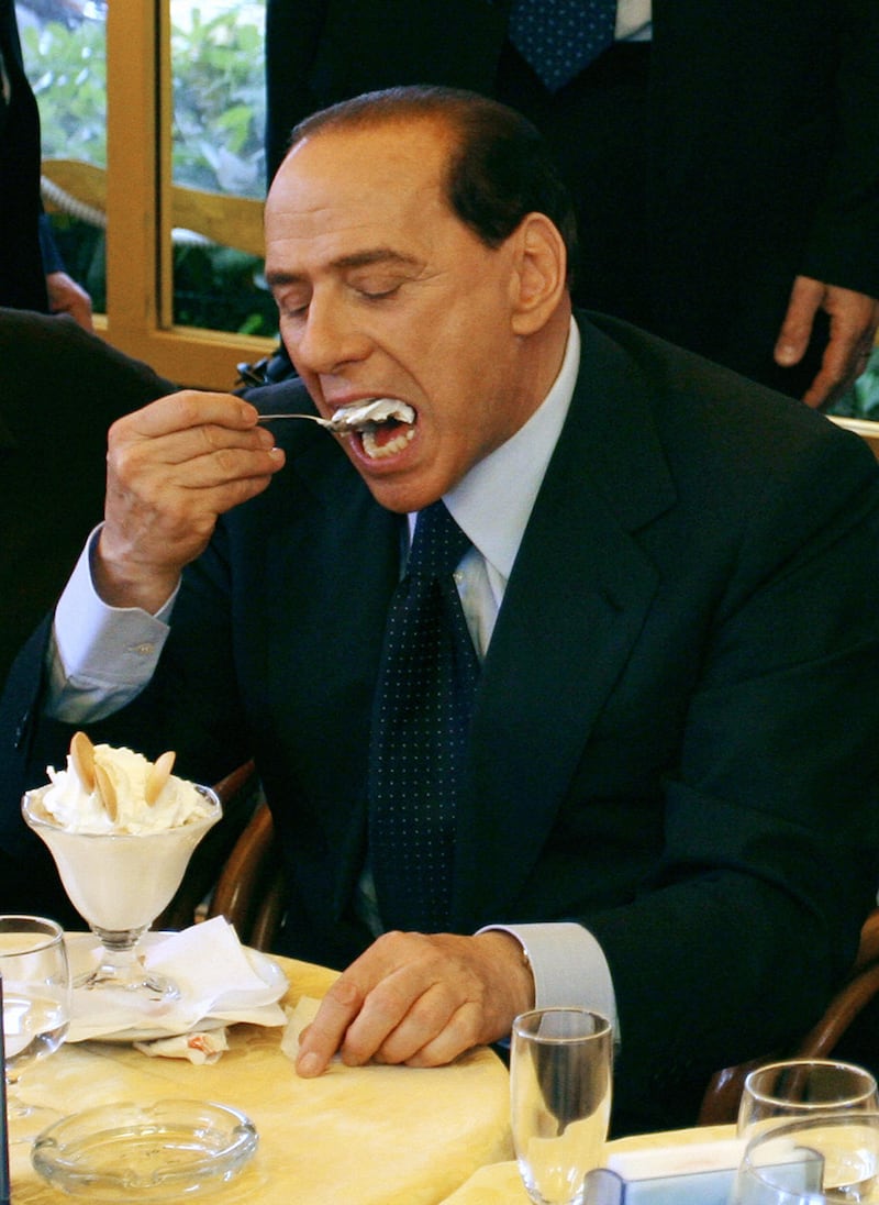 galleries/2014/10/09/politicians-eating-ice-cream-photos/141009-ice-cream-politicians-07_xmx5lg