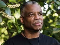211014-ennis-levar-burton-tease2_anjo8n