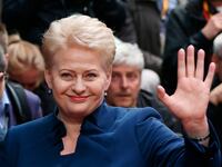 articles/2016/03/18/the-president-who-dared-to-call-putin-s-russia-what-it-is-a-terrorist-state/160317-weiss-president-tease_wwocqf