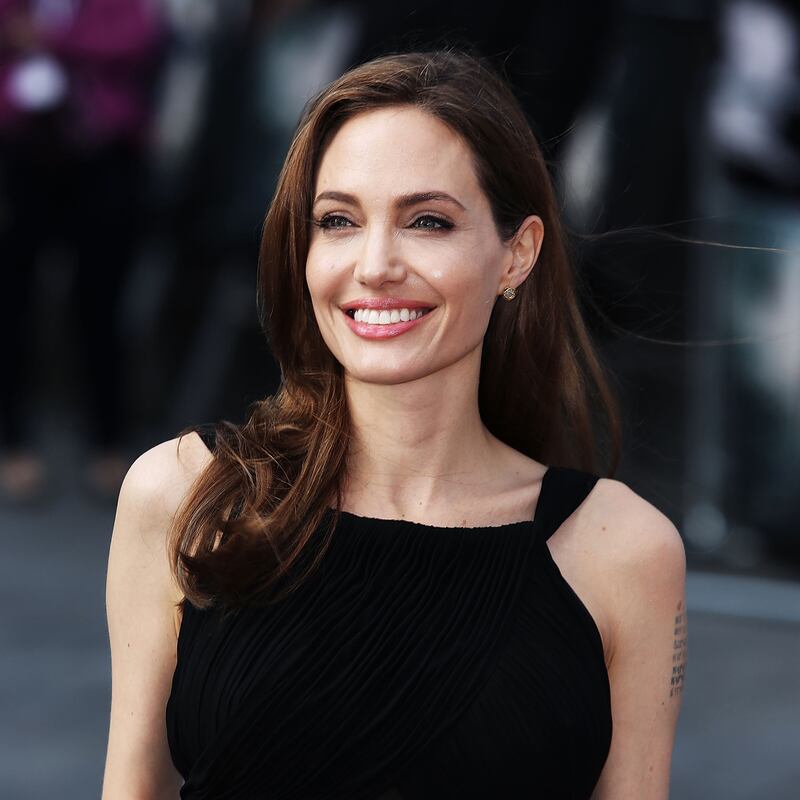 galleries/2013/11/28/25-things-we-re-thankful-for/131126-angelina-thankful_gejysi