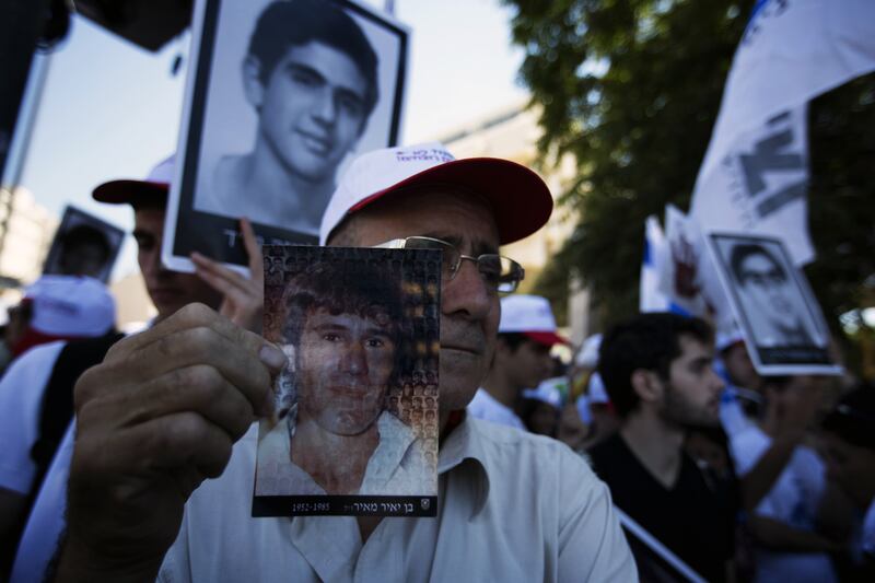 articles/2013/08/15/when-prisoner-releases-and-direct-negotiations-aren-t-enough/prisoner-release-openz_vykhg0
