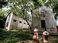 201211-brooklyn-costa-rica-tease_yxnk2i