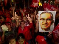 articles/2014/08/24/why-pope-francis-wants-to-declare-murdered-archbishop-romero-a-saint/140822-dickey-romero-tease_shqmpk