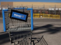 articles/2012/06/14/walmart-unable-to-substantiate-forced-labor-claims-at-seafood-supplier/roston-crawfish-workers_ahdiad