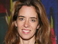 articles/2014/04/16/novelist-holly-peterson-talks-about-new-york-power-trippers-and-love/140415-holly-peterson-QA-tease_lqxtam
