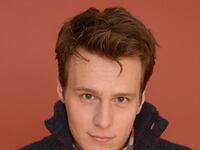 articles/2014/01/16/looking-star-jonathan-groff-talks-about-his-big-gay-tv-show-and-whether-we-should-call-it-that/140115-fallon-goff-tease_i2akpd