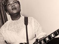 articles/2016/09/11/sister-rosetta-tharpe-the-forgotten-mother-of-rock-and-roll/160910-Kaplan-Sister-Rosetta-Tharpe-tease_hxpndy