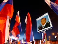 articles/2014/04/25/putin-s-crimean-medal-of-honor-forged-before-the-war-even-began/140424-cathcart-medal-tease_igbo0f