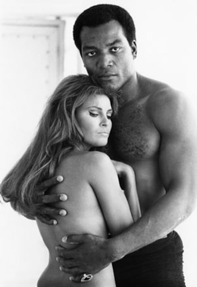 galleries/2009/11/05/celebrities-in-playgirl/bernstein-playgirl---jim-brown_iubcrn