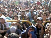 articles/2015/09/06/as-thousands-drown-trying-to-reach-freedom-where-is-the-u-s/150906-barnicle-migrants-tease_rsdy0y