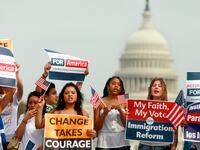 articles/2012/06/15/will-evangelicals-immigration-shift-mean-common-ground-with-obama/evangelicals-immigration-reform-sessions-teaser_y5uubv