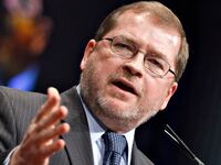 articles/2012/11/16/grover-norquist-sees-the-fiscal-cliff-and-guns-it/grover-norquist-grove_jzusm9