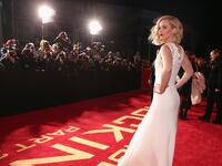 articles/2016/01/07/jennifer-lawrence-you-re-skinny-deal-with-it/160107-shire-jennifer-lawrence-tease_orqyik