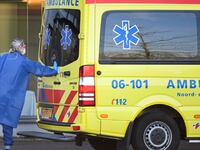 2020-03-25T121833Z_1182335203_RC20RF95R5ZL_RTRMADP_3_HEALTH-CORONAVIRUS-NETHERLANDS_uecla6