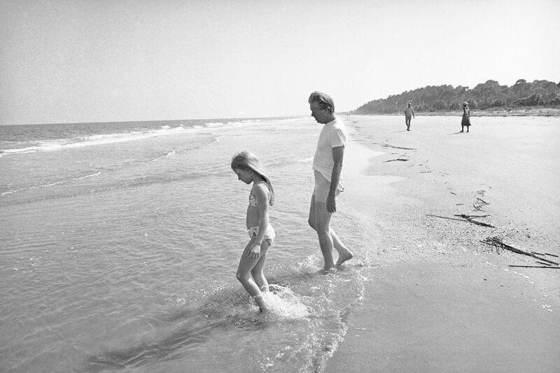 galleries/2013/01/04/barack-obama-richard-nixon-and-more-presidents-on-the-beach-photos/jimmy-carter-presidents-on-the-beach_wjuxqq