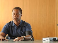 articles/2016/02/02/the-people-vs-o-j-simpson-premiere-big-bold-and-shockingly-relevant/160202-fallon-simpson-tease_oekgkp