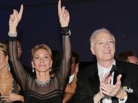 articles/2016/07/22/dnc-leaked-emails-do-we-let-pedophile-s-lawyer-host-fundraiser/160722-collins-roy-black-tease_irvxpz