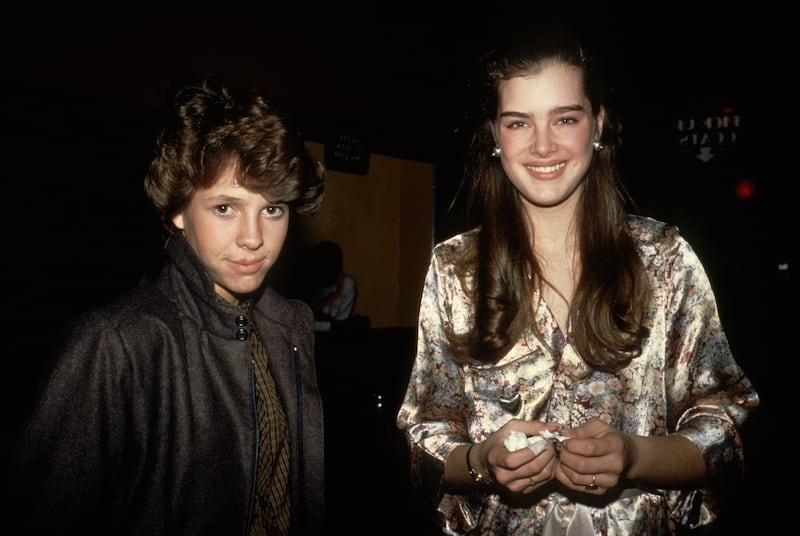 NEW YORK, NY - CIRCA 1981: Brooke Shields (R) and Kristy McNichol circa 1981 in New York City. (Photo by Sonia Moskowitz/IMAGES/Getty Images)