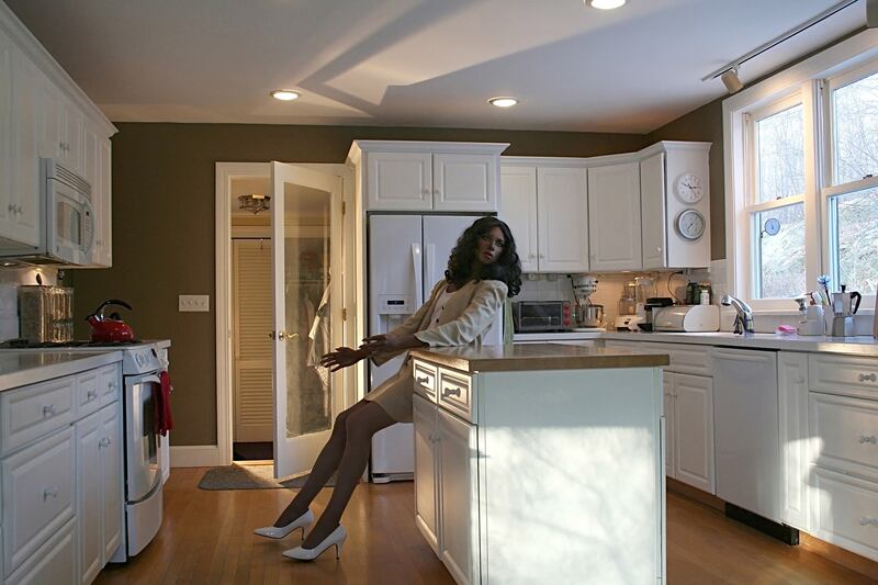 galleries/2013/07/14/an-artist-s-portrayal-of-life-size-sex-dolls/Real_Doll_Ebony_4_2013_wciw1j