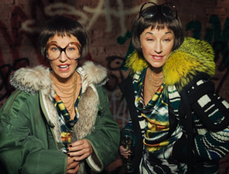 articles/2009/10/01/the-year-of-fashion-photography/gefter-icp_53387_cdrohf