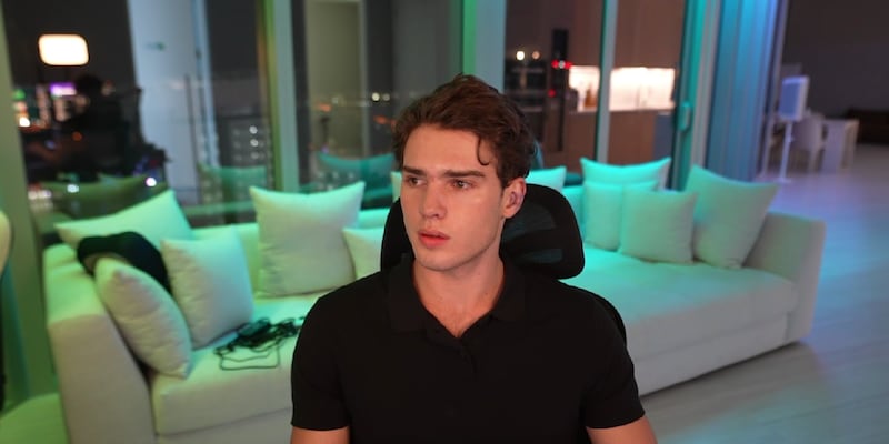 Clavicular influencer undergoes nose job