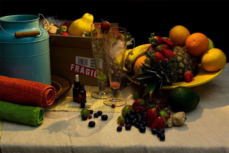 galleries/2014/06/06/kate-moss-beyonce-and-more-of-dan-bannino-s-celebrity-fad-diet-still-lifes/celebrity-food-still-life-simon-cowell_v5tnw7