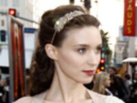 articles/2010/08/16/rooney-mara-girl-with-the-dragon-tattoo-fans-react/martin-rooney-reax_120449_pjbqhi