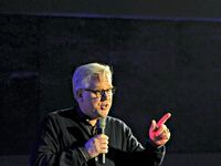 cheats/2016/04/29/glenn-beck-blames-layoffs-on-own-staff/160429-glenn-beck-cheat_ize8z5