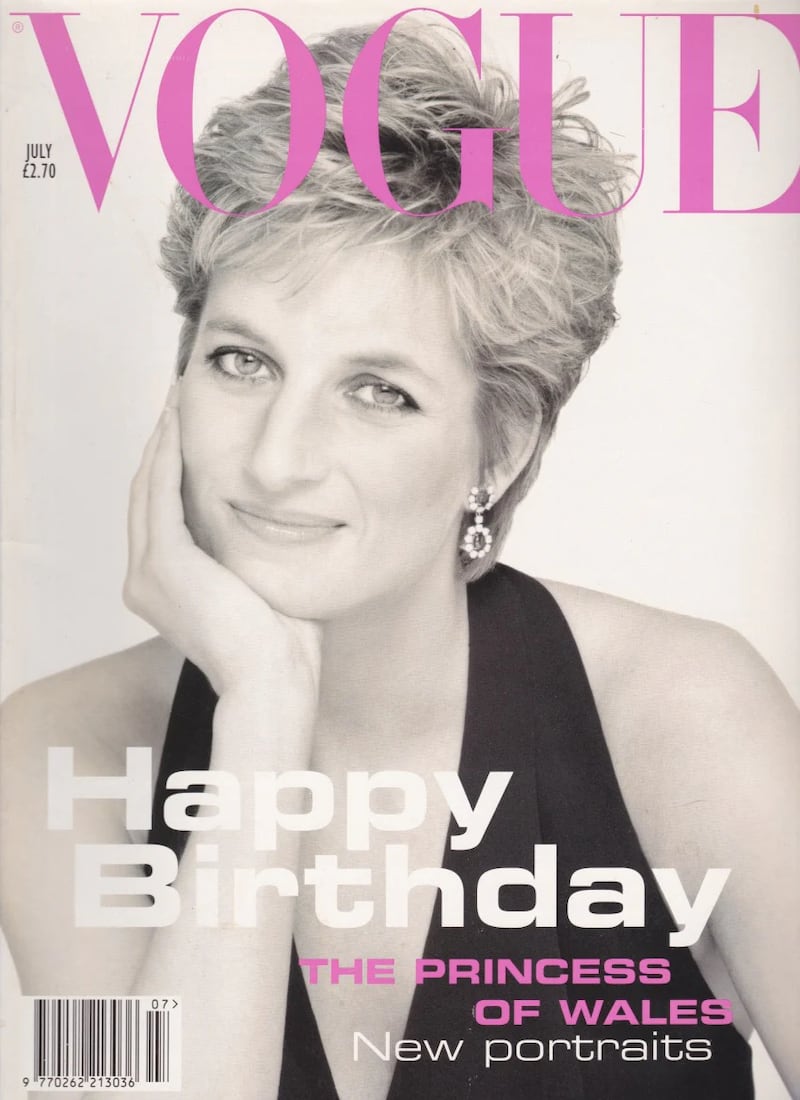 Style icon Diana covered the July 1994 issue of Vogue wearing the famous set of sapphire jewels.