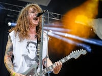 articles/2014/10/10/laura-jane-grace-s-trans-punk-rebellion/141009-leon-laura-jane-grace-tease_txedqd