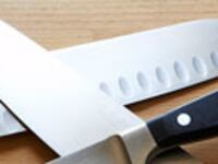 articles/2009/07/21/the-perfect-use-for-deadly-weapons/ward-knives_38884_brm8f3