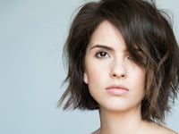 articles/2015/04/21/get-to-know-shelley-hennig-the-unfriended-star-and-queen-of-supernatural-teens/150421-Bergado-Shelley_Hennig_tease_g19mq9