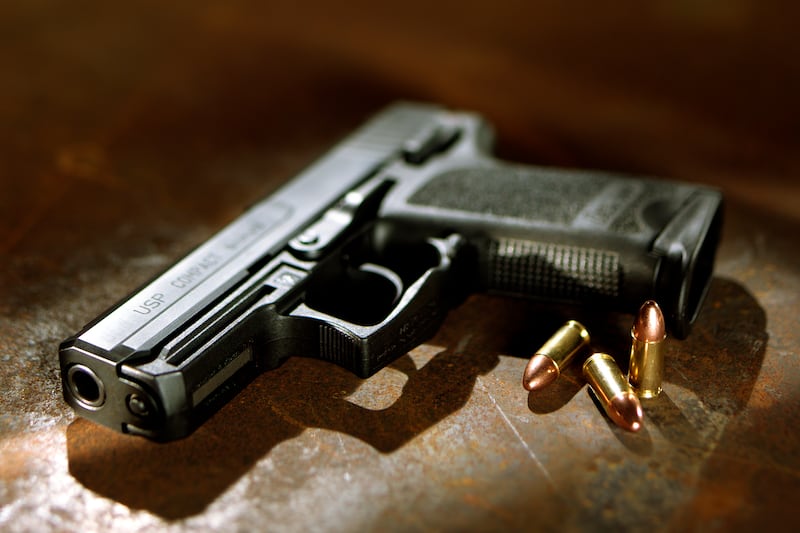 articles/2012/12/13/armslist-lawsuit-seeks-to-punish-online-gun-seller-narrow-loophoole-in-law/shapiro-gun-control-tease_f2tuo3