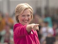 articles/2015/08/29/hillary-clinton-really-is-coming-for-your-guns/150828-kucinich-clinton-guns-tease_ehoamu