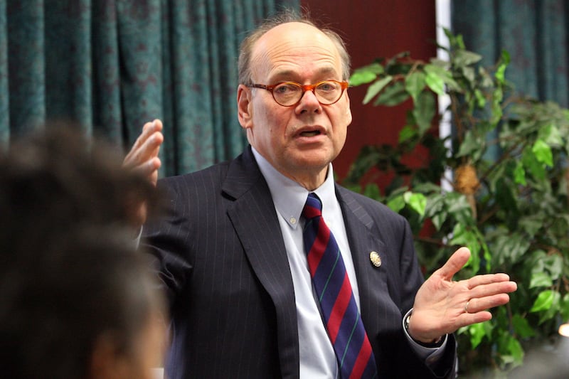 articles/2013/07/25/the-absurd-media-response-to-steve-cohen-s-non-scandal/130722-moynihan-cohen-tease_qdx1sm