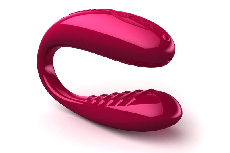 galleries/2013/02/13/eight-high-tech-sex-toys-for-valentine-s-day/valentine-s-day-sex-toys-we-vibe-ll-ruby_v082id