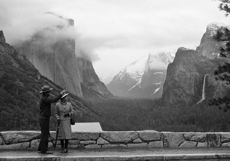 galleries/2010/07/05/queen-elizabeth-s-u-s-visits/queen-elizabeth-ii-visit---83-yosemite_tin657